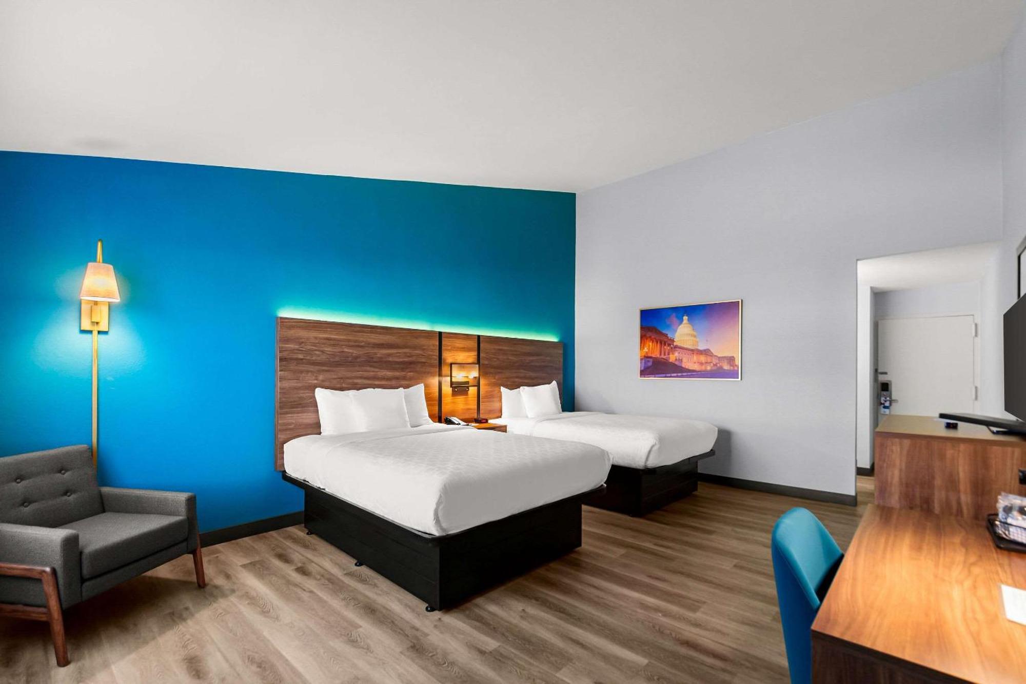 Clarion Inn Falls Church-Arlington Ngoại thất bức ảnh