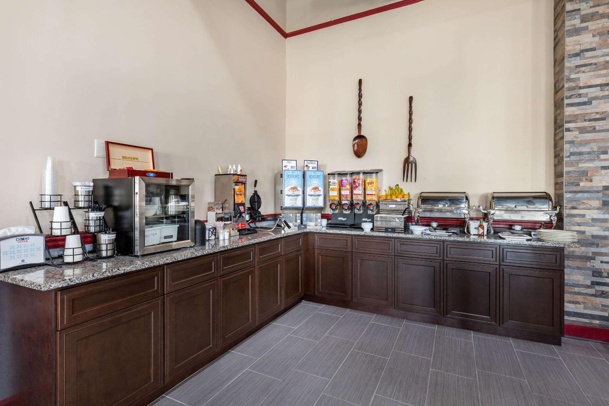 Clarion Inn Falls Church-Arlington Ngoại thất bức ảnh