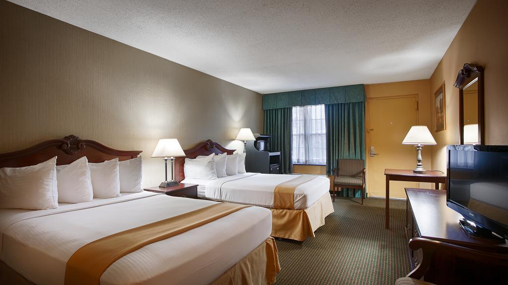 Clarion Inn Falls Church-Arlington Ngoại thất bức ảnh