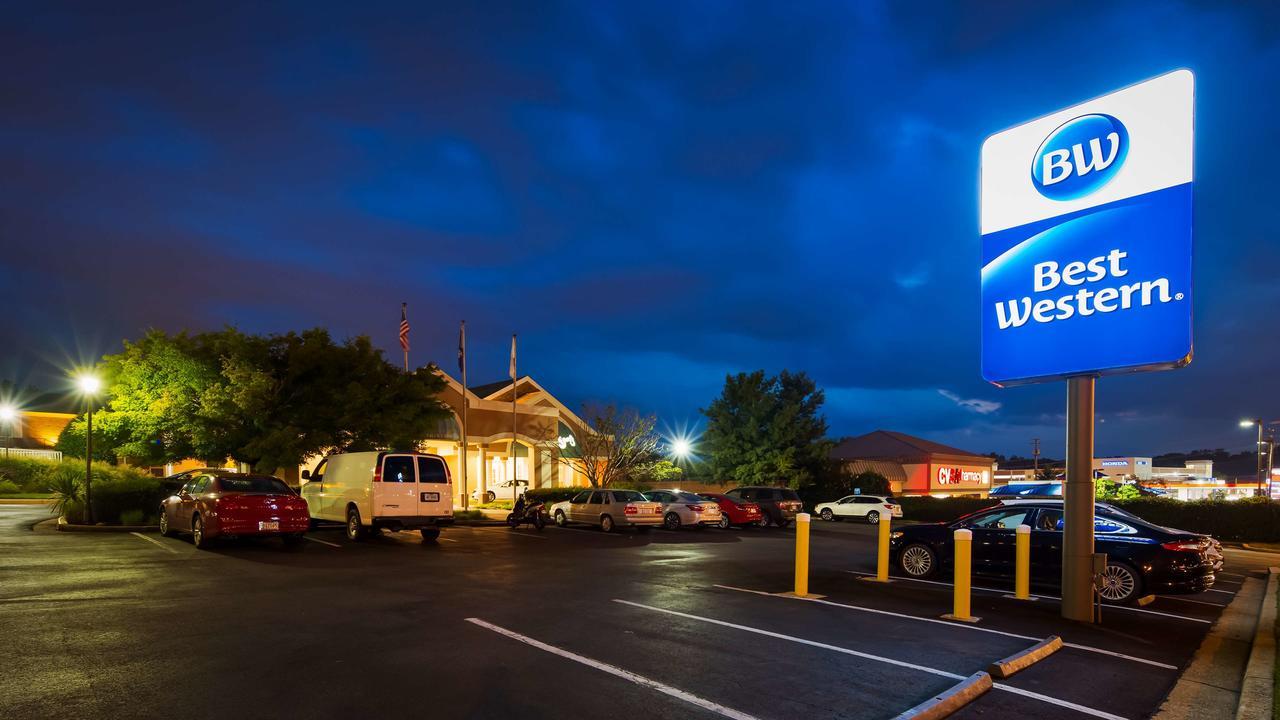 Clarion Inn Falls Church-Arlington Ngoại thất bức ảnh